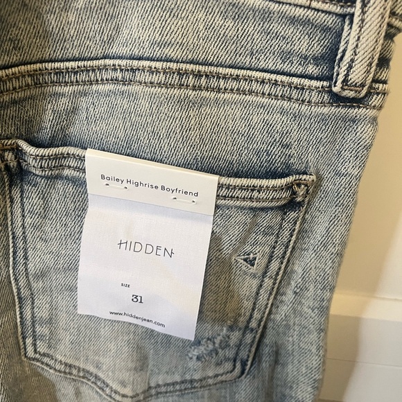 Hidden Bailey Highrise Boyfriend Distressed Jean - Picture 4 of 6